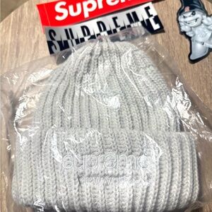 Supreme Classic Logo Chunky Ribbed Beanie